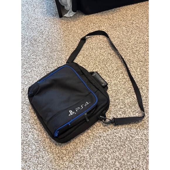 Playstation 4 Traveling Case - Picture 1 of 5